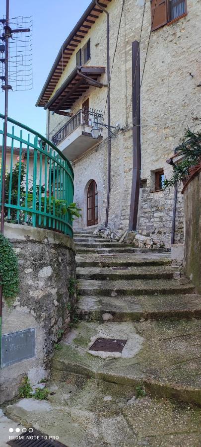 Casa Belvedere A Valle San Martino Di Сполето Екстериор снимка