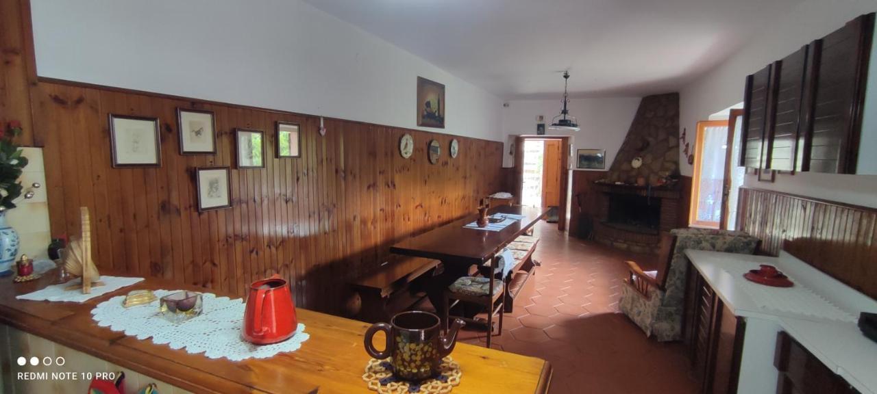 Casa Belvedere A Valle San Martino Di Сполето Екстериор снимка