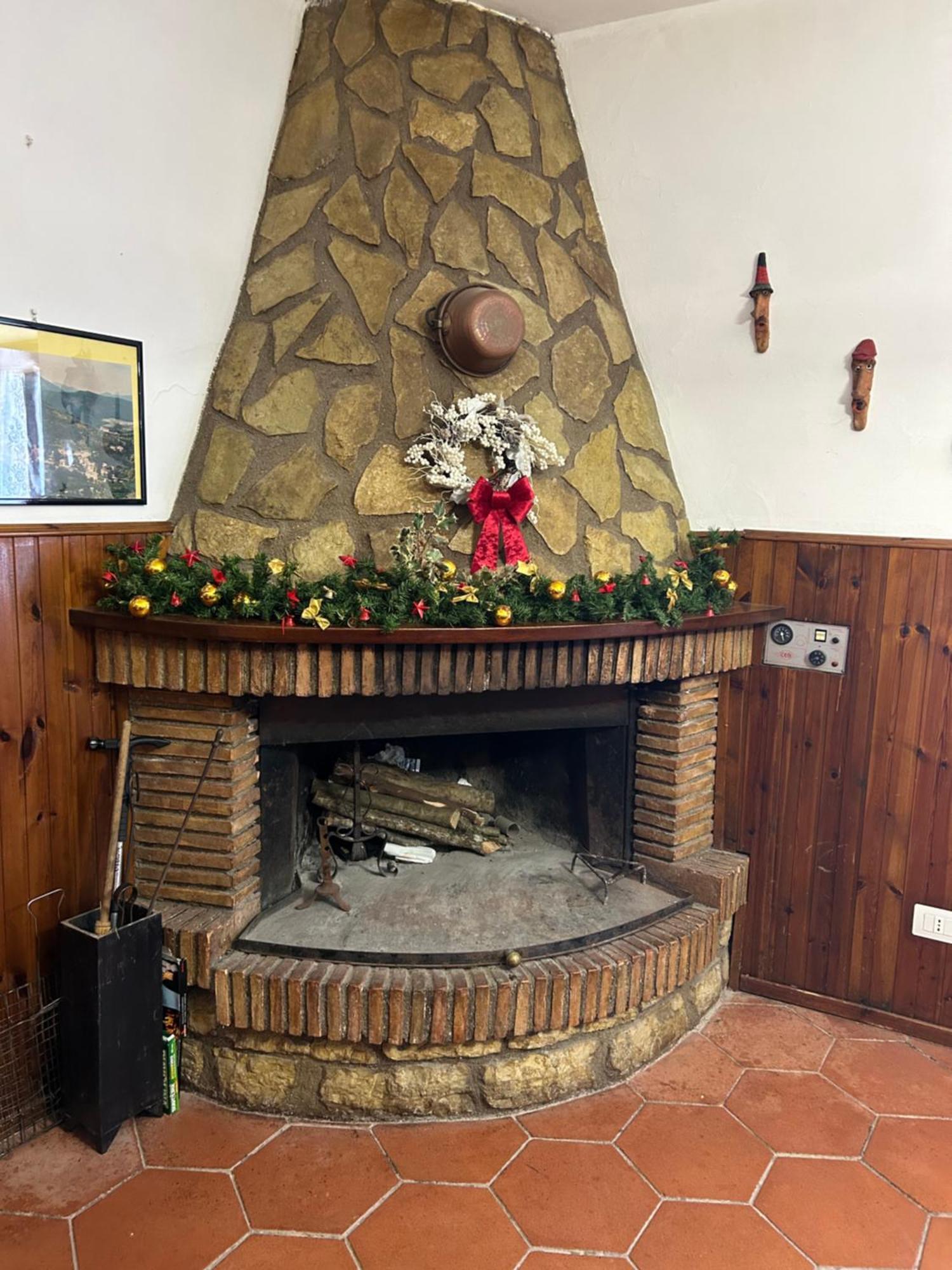 Casa Belvedere A Valle San Martino Di Сполето Екстериор снимка