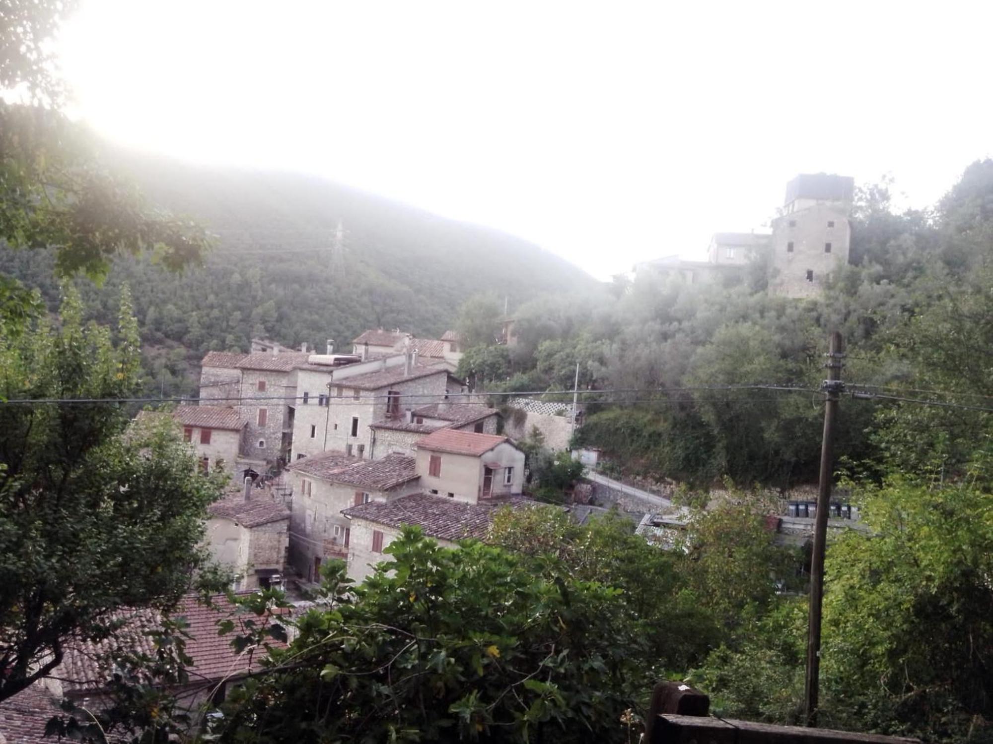 Casa Belvedere A Valle San Martino Di Сполето Екстериор снимка