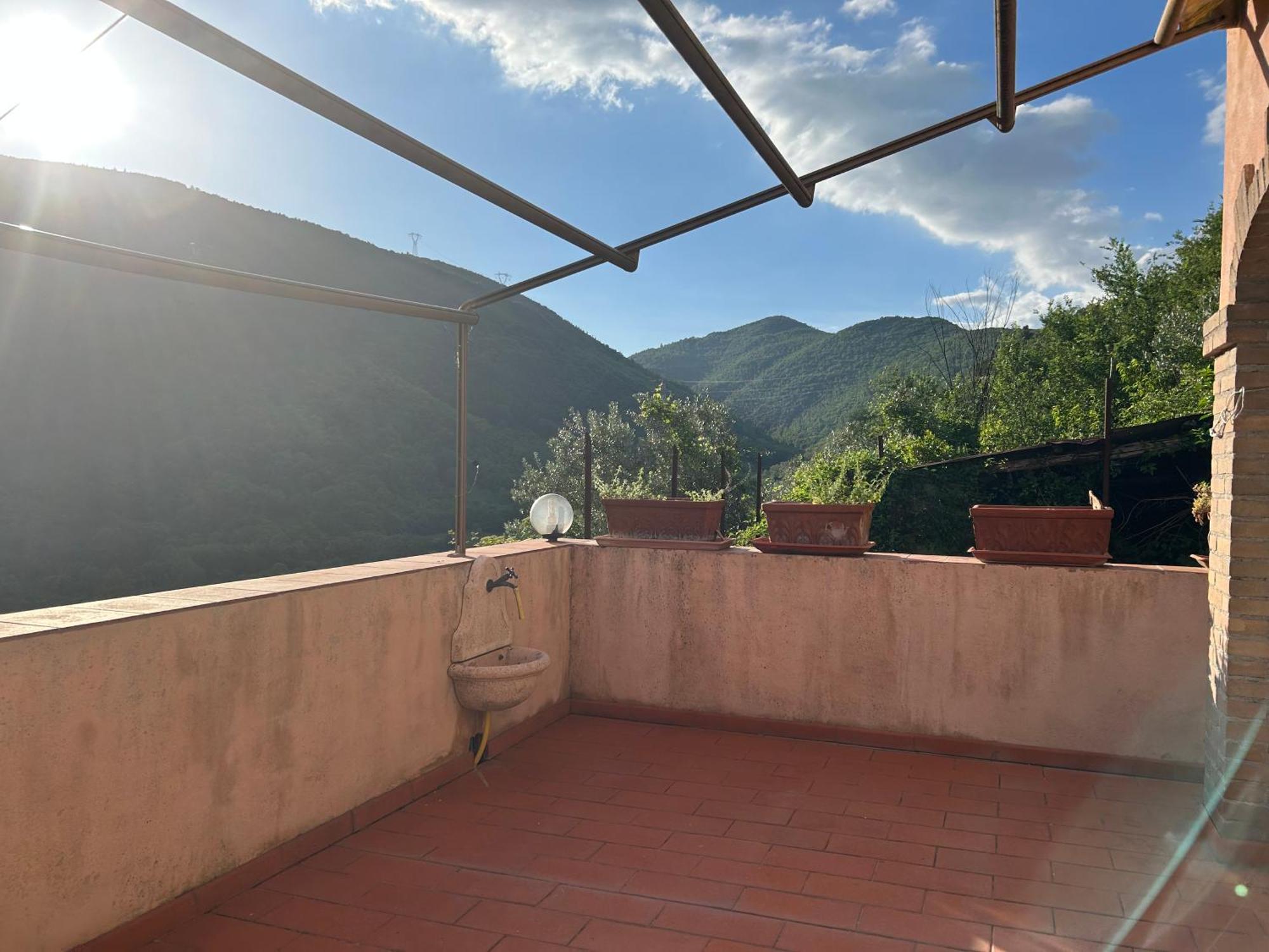 Casa Belvedere A Valle San Martino Di Сполето Екстериор снимка